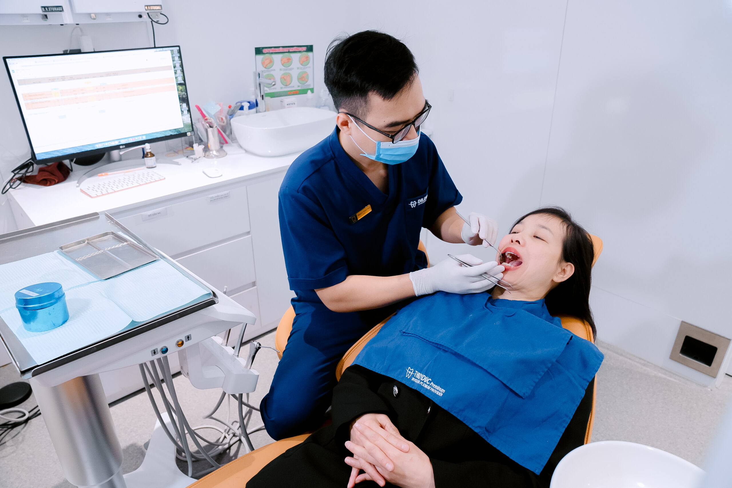 DENTAL IMPLANT TREATMENT AT THUY DUC DENTAL CLINIC 5 DENTAL IMPLANT TREATMENT AT THUY DUC DENTAL CLINIC 5